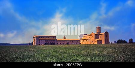 L'abbazia di Valserena o abbazia di San Martino dei Bocci, comunemente ma impropriamente conosciuta come Certosa di Paradigna. Parma. Foto Stock