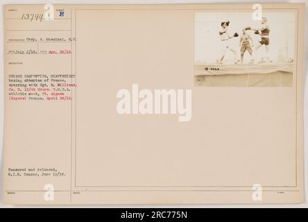 George Carpentier, campione di pugilato dei pesi massimi di Francia, lotta con il sergente R. Williams al Y.M.C.A. Athletic Meet a St. Aignan (Noyers), Francia, il 28 aprile 1918. Questa fotografia, scattata dalla Corp. A. Moscioni, è stata ripresa il 2 luglio 1918, ed è stata censurata e pubblicata dal M.I.B. censor il 19 giugno 1918. Foto Stock