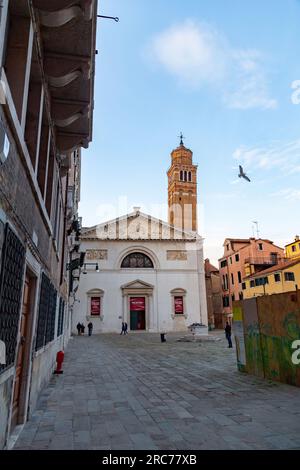 Venezia, 2 aprile 2022: San Maurizio è una chiesa sconsacrata situata nel campo San Maurizio a Venezia. Ora è un museo di messa a fuoco Foto Stock