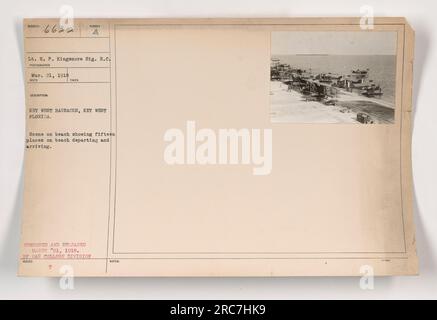 Quindici aerei in partenza e in arrivo sulla spiaggia di Key West Barracks a Key West, Florida. Il tenente H. P. Kingsmore cattura la scena in questa fotografia scattata il 21 marzo 1918. Censurato e rilasciato dalla War College Division. Immagine dalle fotografie delle attività militari americane durante la prima guerra mondiale." Foto Stock