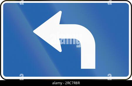 Segnale stradale supplementare islandese - direzione in avanti e a sinistra Foto Stock