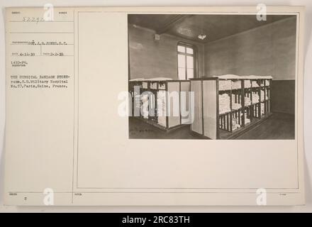 L'immagine raffigura il deposito di bende chirurgiche presso U.S. Ospedale militare No. 57 a Parigi, Senna, Francia durante la prima guerra mondiale La foto è stata scattata il 2 febbraio 1919 da Sot. J.G. Jones, S.C., AEC. L'immagine ha il numero 52292 e include una nota su VSTIT (non specificata). Foto Stock