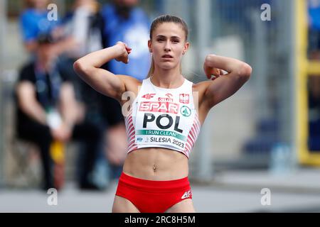 Chorzow, Polonia. 23 giugno 2023: La polacca Natalia Kaczmarek reagisce durante la gara femminile dei 400 m durante i Campionati europei di atletica a squadre, i Giochi europei - giorno 4 allo stadio Slaski di Chorzow, Polonia. 23 giugno 2023. (Foto di Nikola Krstic/Alamy) Foto Stock