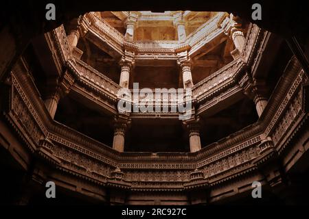 Adalaj o Rudabai Stepwell Adalaj nel villaggio vicino a Ahmedabad - Gujarat, stato dell India Foto Stock