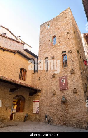 Firenze, Italia - 6 aprile 2022: Casa del Museo Dante è una casa sul luogo di nascita di Dante, con mostre sulla sua opera e vita a Firenze Foto Stock