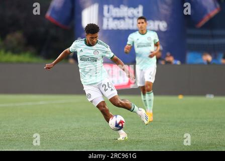 12 luglio 2023; Foxborough, ma, Stati Uniti; Il difensore dell'Atlanta United Caleb Wiley (26) in azione durante il match MLS tra Atlanta United e New England Revolution. Anthony Nesmith/CSM Foto Stock