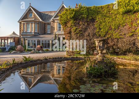 Geografia / viaggi, Gran Bretagna, Cornovaglia, Harbour Isaac, Longcross Hotel and Garden, Harbour Isaac, ULTERIORI-DIRITTI-CLEARANCE-INFO-NOT-AVAILABLE Foto Stock