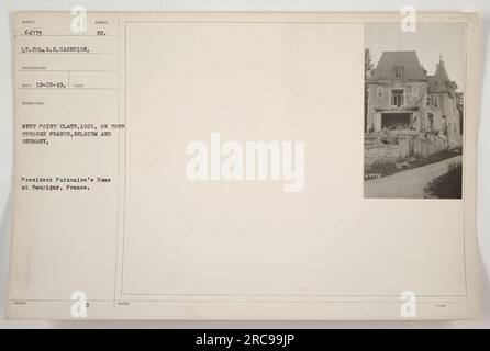 Classe West Point del 1921 in un tour di Francia, Belgio e Germania durante la prima guerra mondiale. Questa foto, scattata dal tenente colonnello G.R. Harrison il 22 dicembre 1919 mostra la casa del presidente Poincare a Sampigny, in Francia. La fotografia ha la didascalia numero 64773. Foto Stock