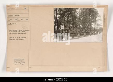 Sezione della società di telecomunicazioni in transito a Camp Meade, MD. 304th Field Signal Battalion, 27 maggio 1918. Fotografia scattata da Lieut. Pleming. L'immagine mostra i soldati a cavallo che trasportano attrezzature a filo. Rilasciato da W.C.D. a Photo Division, 8. G. Fanal Conaraved. Foto Stock
