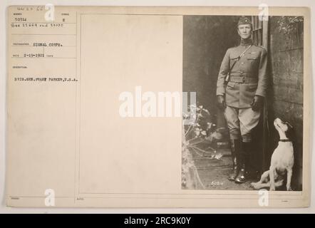 Brig. Il generale Frank Parker degli Stati Uniti Esercito durante la prima guerra mondiale. Questa foto è stata scattata dal Signal Corps e ricevuta il 19 febbraio 1921. Il generale Parker e' visto qui con un soldato non identificato. Le note indicano il riferimento al 509/4. Foto Stock