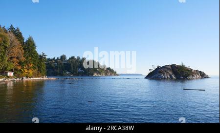 Stagione autunnale al Whytecliff Park, West Vancouver, British Columbia, Canada Foto Stock