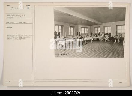 Gli agenti vengono visti riuniti in un reparto medico al Camp Hospital n. 24 a Langres, Haute Marne, in Francia. La foto è stata scattata il 3 gennaio 1919 dal fotografo numero D Reco. Il sergente Villanova, S.C., e' il soggetto dell'immagine. Questa è l'immagine numero 45066 della collezione. Foto Stock