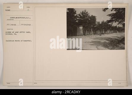 Reparti di isolamento all'ospedale della base di rifornimento dell'esercito a Norfolk, Virginia. Questa foto è stata scattata il 17 giugno 1919 dal fotografo S.C. Garrigle. L'immagine è inclusa nella collezione di fotografie che documentano le attività militari americane durante la prima guerra mondiale. La fotografia è etichettata con il numero di identificazione 58386. Foto Stock