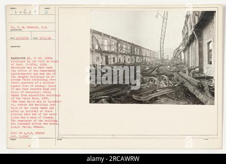 Magazzino n. 3 a St. Denis, che si ritiene fosse l'Ufficio del Quartiermastro del Dipartimento e uno dei più grandi edifici della zona, fu distrutto in un raid aereo nella notte tra il 15 e il 16 settembre 1918. L'edificio è stato realizzato in acciaio strutturale riutilizzato dagli edifici alla Fiera mondiale di Parigi del 1900. Foto Stock