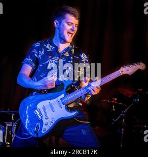 Ed Clarke alla chitarra Foto Stock