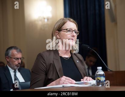 Washington DC, 13 luglio 2023 USA:Amministratore FEMA, Deanne Criswell testimonia all'audizione House Homeland Security a Washington DC. Patsy Lynch/MediaPunch Foto Stock