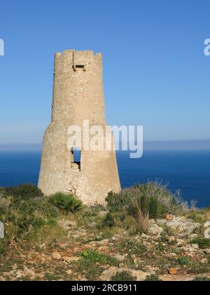 Torre del Gerro, vecchia torre a Denia. Mar Mediterraneo Foto Stock