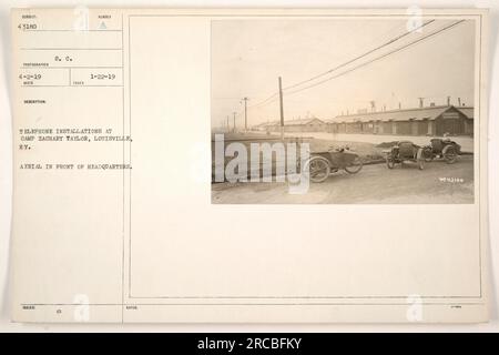 Fotografia aerea scattata il 22 gennaio 1919, mostra installazioni telefoniche a Camp Zachary Taylor a Louisville, Kentucky. L'immagine mostra una vista delle installazioni di fronte all'edificio della sede centrale. Subiect 43180. Fotografo: La Sembour. Fotografia ricevuta il 2 aprile 1919. Foto Stock