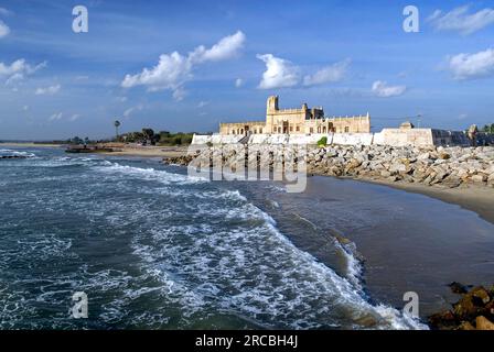 Dansborg buit di forte danese nel 1620 sulla riva della baia del Bengala a Tranquebar, Tharangambadi, Tamil Nadu, India meridionale, Asia. L'Est britannico Foto Stock