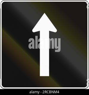 Segnale di gestione corsia in Canada - corsia per il passaggio dritto. Questo segno è usato in Quebec. Foto Stock