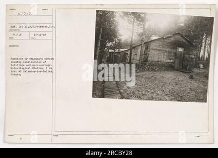 Costruzione di edifici e dintorni vicino alla stazione Meteorlogica, 1 km a est di Colombey-les-Belles, Francia. La foto mostra l'esterno di un ufficio telegrafico. Sgt. 1st cl.J. T. Seabrook ha scattato la fotografia il 3-1-19. L'immagine è stata emessa il 12-11-18 con il numero 00 12-11-18. Foto Stock