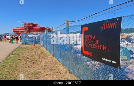 Lo sviluppo Escapade - possiede un pezzo del circuito di Silverstone - 2 milioni di case a bordo pista Foto Stock