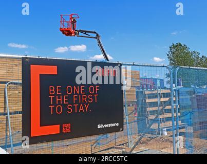 Lo sviluppo Escapade - possiede un pezzo del circuito di Silverstone - 2 milioni di case a bordo pista Foto Stock