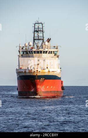 tugboat nella baia di Guanabara a Rio de Janeiro in Brasile. Foto Stock