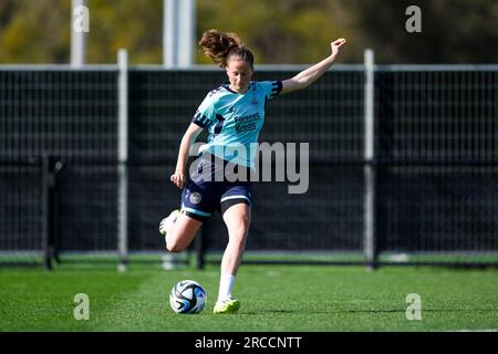 Perth, Australia. 13 luglio 2023. Australia, Perth, 13 luglio 2023: Nicoline Sorensen della Danimarca durante la sessione di allenamento durante il pre-camp prima della Coppa del mondo femminile in Australia e nuova Zelanda presso il WA State Football Centre di Perth, Australia. (Daniela Porcelli/SPP) credito: SPP Sport Press Photo. /Alamy Live News Foto Stock