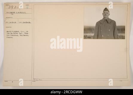 L'immagine 39307 mostra il maggiore B. Burke, l'ufficiale comandante del 3rd Battalion del 327th Infantry nella 82nd Division, a Prauthey, hte. Marne, Francia. La fotografia è stata scattata il 23 novembre 1918 dal tenente Lucien J. Rode, S.C., e fa parte della collezione con il numero di riferimento 2-26-19. Altre note sull'immagine includono l'abbreviazione "sud C PE.ay. B." Foto Stock
