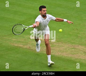 Londra, GBR. 15 luglio 2023. London Wimbledon Championships Day 12 14/07/2023 Novak Djokovic (SRB) semifinale match credito: Roger Parker/Alamy Live News Foto Stock