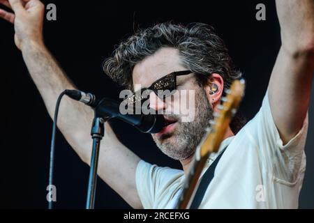 La band belga Balthazar suona dal vivo al festival Lasemo | le groupe belge Balthazar joue au festival Lasemo a Enghien Foto Stock