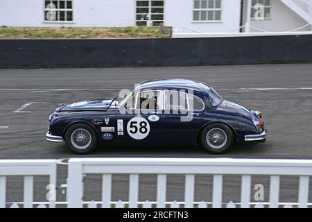 Jaguar Mk2 3,8 (1961), Mike Hawthorn Track Day, Goodwood, Sussex, Inghilterra, Gran Bretagna, Regno Unito, Europa Foto Stock