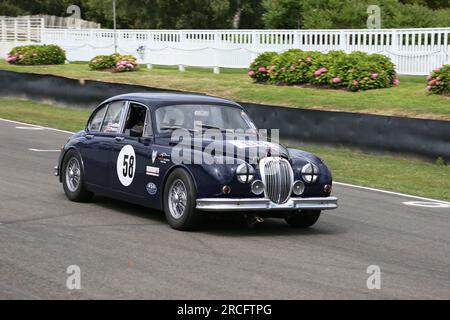 Jaguar Mk2 3,8 (1961), Mike Hawthorn Track Day, Goodwood, Sussex, Inghilterra, Gran Bretagna, Regno Unito, Europa Foto Stock