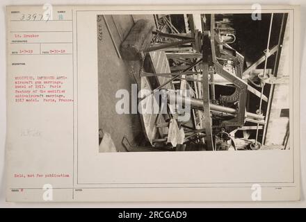 Un'immagine di una carrozza antiaerea modificata, modello del 1917, scattata a Parigi, in Francia. La fotografia mostra la versione migliorata del carrello, scattata il 30 agosto 1918. È stato preso dal tenente Drucker e non deve essere pubblicato. La foto è conservata nella collezione M EMESSA DA nitrati. Foto Stock