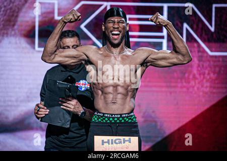 Dublino, Irlanda, Irlanda. 14 luglio 2023. DUBLINO, IRLANDA - JUL 14: King Kenny posa per le foto durante i pesi prima dell'Influencer semifinale Boxing Tournament High Stakes il 14 luglio 2023 a Dublino, Irlanda. (Foto di Danilo Fernandes/PxImages) credito: PX Images/Alamy Live News Foto Stock