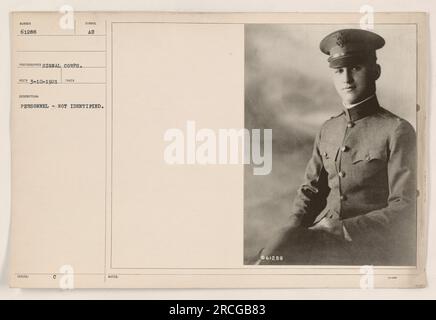 Immagine 61288 da fotografie di attività militari americane durante la prima guerra mondiale. La fotografia mostra un gruppo di personale non identificato. L'immagine è stata scattata il 10 marzo 1921. La descrizione indica che il personale non è identificato. La foto porta il simbolo 188UED. Non sono disponibili note aggiuntive. Foto Stock
