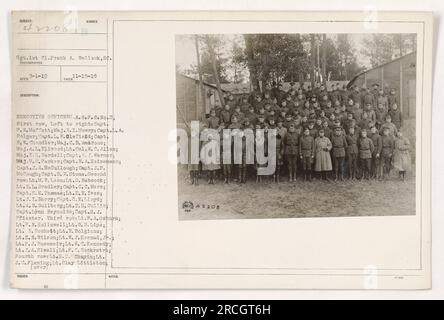 Sgt.1° Cl.Frank A. Wallock, SC. Il fotografo ha scattato questa foto l'11-15-18 presso gli Executive Officer, A.S.P.C.No.2. Gli ufficiali in prima fila da sinistra a destra sono: Capitano P. R. Moffett, maggiore R. I. Mowry, Capt. L. A. Folger, Capt. L. W. Olefield, Capt. R. W. Chandler, Maj. C. B. Amarous, Maj.A.L.Ellwood, Tenente col. W. C. Allen, Maj.W., Wardell, Capt. W. J. Warner, MAJ.V. C. Parker, Capt. W. A. Heinemann, Capt. J. A. McCullough, Capt. J. F. McCough, Capt. S. W. Stone. Seconda fila: Tenente M. W. Loon, tenente Babcock, tenente E.L. Bradley, Capt. C. Mars, Capt. E.M. Thomas, tenente E. E. Ives, tenente J. T. Barry, Capitano Foto Stock