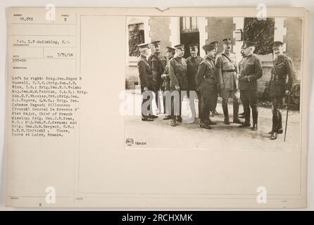 Brigadier generale Edgar R. Russell, J.S. Winn, R.D. Walsh, Brig. Gen. M.M. Patrick, Brig. Gen. C.P. Wheeler, Brig. Gen. H.L. Rogers, Brig. Il generale Johnson Hagood e il generale De Brevete d'Etat Major Pillenneau insieme ad altri ufficiali di alto rango posano per una foto a Tours, Indre et Loire, Francia. Foto Stock