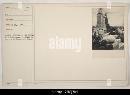 Monumento in onore della battaglia di Bethel, 13 agosto 1914, ad Auboncourt, Francia. Questa foto è stata scattata sul Sumber G-2 e ricevuta il 12 maggio 1919. La descrizione è stata rilasciata con il simbolo E.U. Il monumento ricorda il significato storico della battaglia. Foto Stock