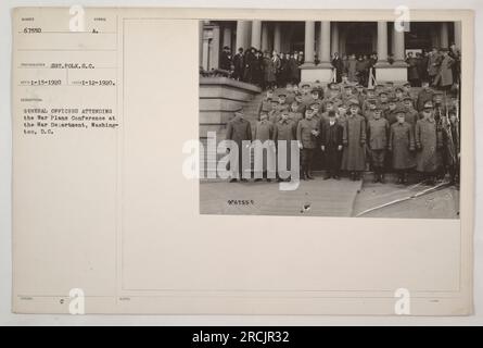 Ufficiali generali che parteciparono alla War Plans Conference presso il War Department, Washington, D.C. Fotografia scattata il 12 gennaio 1920, da Sgt. Polk, S.C. Immagine numero 67550. La didascalia descrive la scena come rilasciata agli ufficiali. Le note indicano l'importanza della conferenza (SOTES 967550). Foto Stock