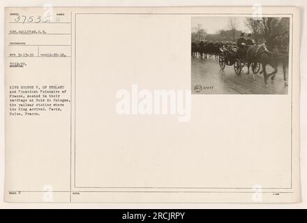 Re Giorgio V d'Inghilterra e il presidente Poincaire di Francia sedettero nella loro carrozza alla stazione ferroviaria di Bois de Cologne a Parigi. La foto è stata scattata il 29 novembre 1918 dal Sergente Gallivan, un fotografo della S.C. Questa immagine fa parte della raccolta denominata 111-SC-37535. Foto Stock