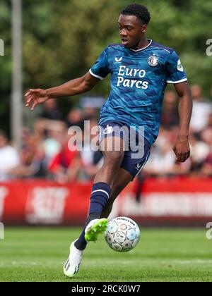 Barendrecht, Paesi Bassi. 15 luglio 2023. BARENDRECHT, PAESI BASSI - 15 LUGLIO: Antoni Milambo di Feyenoord durante l'amichevole pre-stagionale tra Feyenoord e Union Saint-Gilloise allo Sportpark Smitshoek il 15 luglio 2023 a Barendrecht, Paesi Bassi (foto di Hans van der Valk/Orange Pictures) credito: Orange Pics BV/Alamy Live News Foto Stock