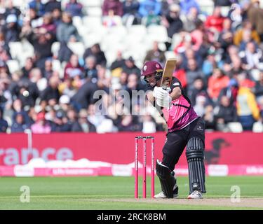 Preso a Birmingham, Regno Unito, il 15 luglio 2023 al Warwickshire County Cricket Club di Edgbaston. Nella foto è Sean Dickson di Somerset in azione durante la Vitality Blast semi Final del 2023 tra Somerset e Surrey Image è solo per uso editoriale - credito a Stu Leggett tramite Alamy Live News Foto Stock