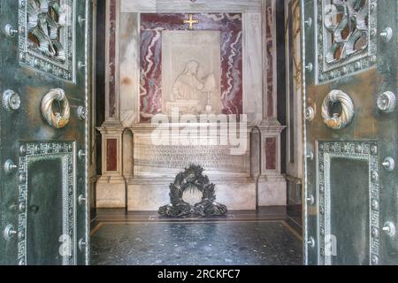 Tomba di Dante Alighieri, Ravenna, Emilia-Romagna, Italia, Ravenna, Emilia-Romagna, Italia Foto Stock