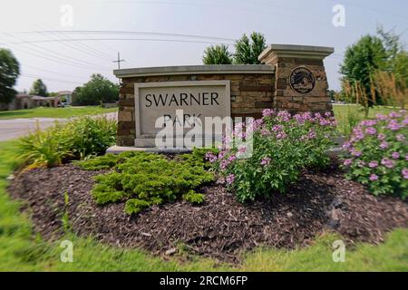 Shawnee, Kansas - 15 luglio 2023: Swarner Skatepark at 63rd e Lackman Foto Stock