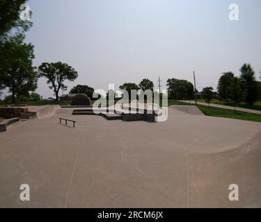 Shawnee, Kansas - 15 luglio 2023: Swarner Skatepark at 63rd e Lackman Foto Stock