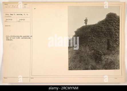 Ray P. Antrim, S.C., scatta una fotografia il 3-27-19 a Leutesdorf, Germania. La foto cattura Pvt. J.V. Wilson del 6th Marines alla fine del suo incarico. Questa immagine ha una descrizione numero: 44942 ed è stata rilasciata il 1-9-19. Foto Stock