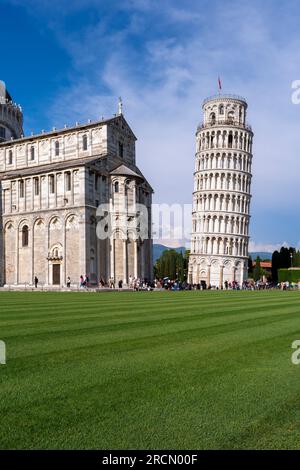 La Torre Pendente di Pisa e la cattedrale di Pisa Foto Stock