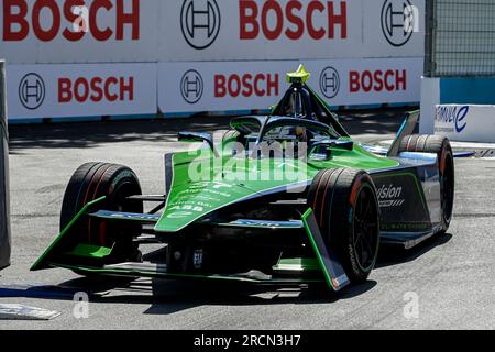 Roma, Italia. 15 luglio 2023. Nick Cassidy guida durante le qualifiche della prima giornata di gara del FE Grand Prix di Roma 2023. Credito: SOPA Images Limited/Alamy Live News Foto Stock